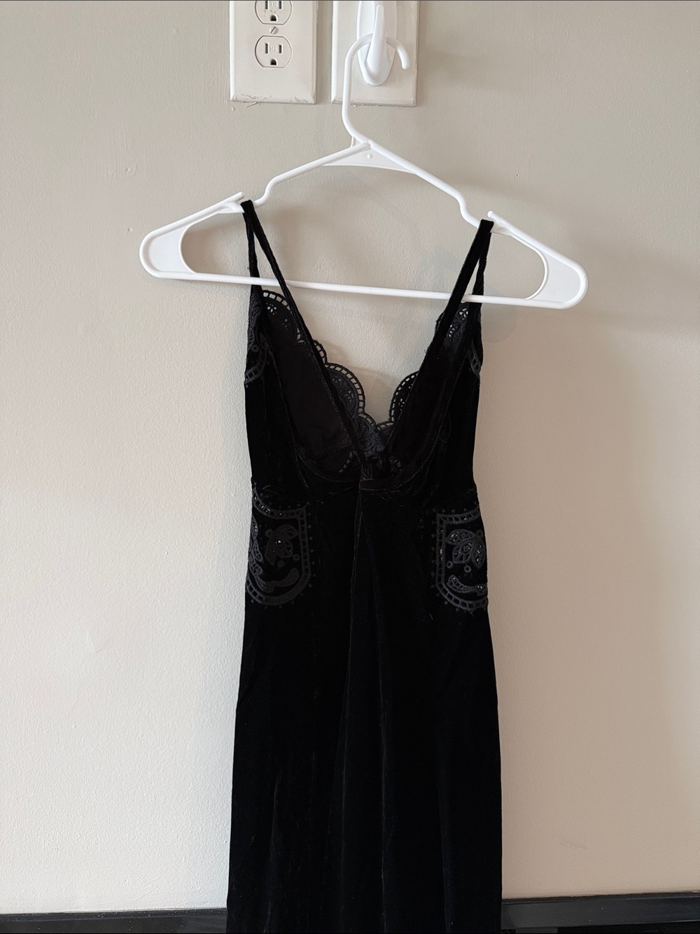 Farm Rio velvet midi dress - Picture 3 of 6